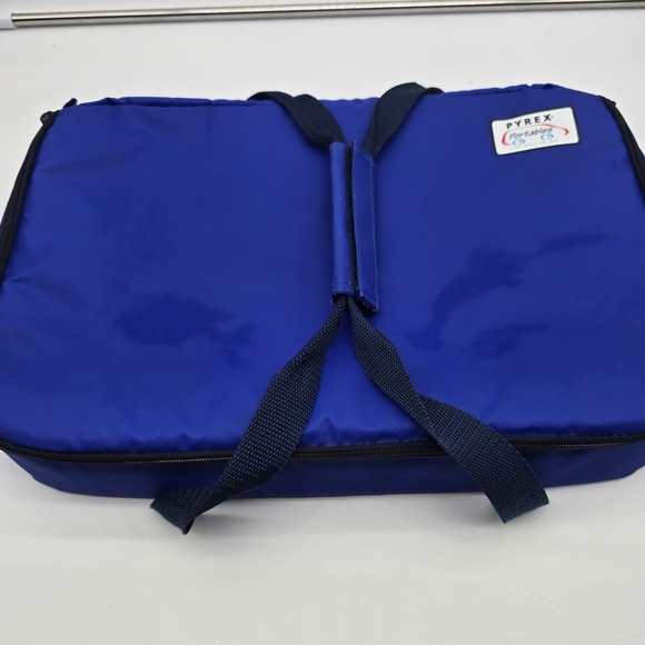 Pyrex Other - Pyrex Portables Blue Travel Carry Bag Insulated Case 16" X 10 X 2.5" Hot or Cold